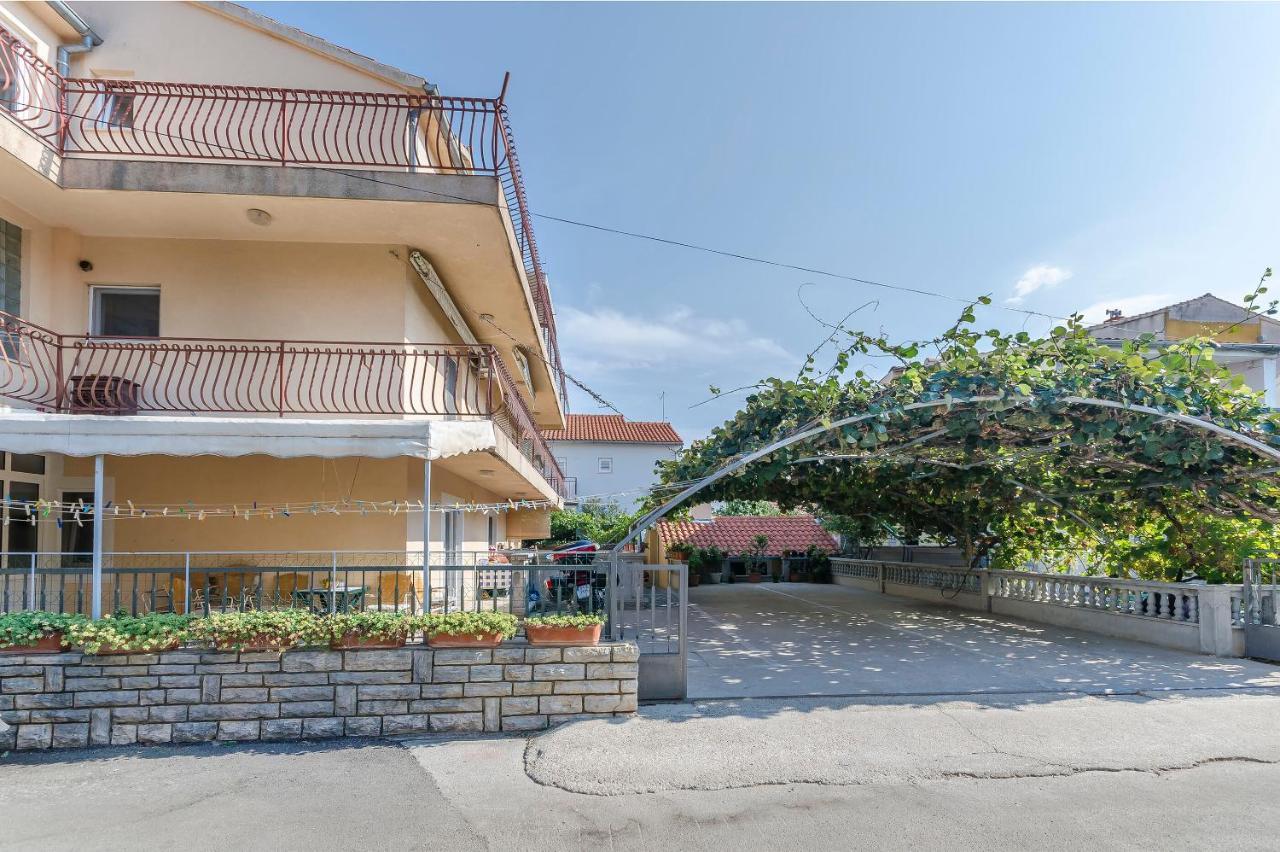 Apartments Mira I Vodice Ngoại thất bức ảnh