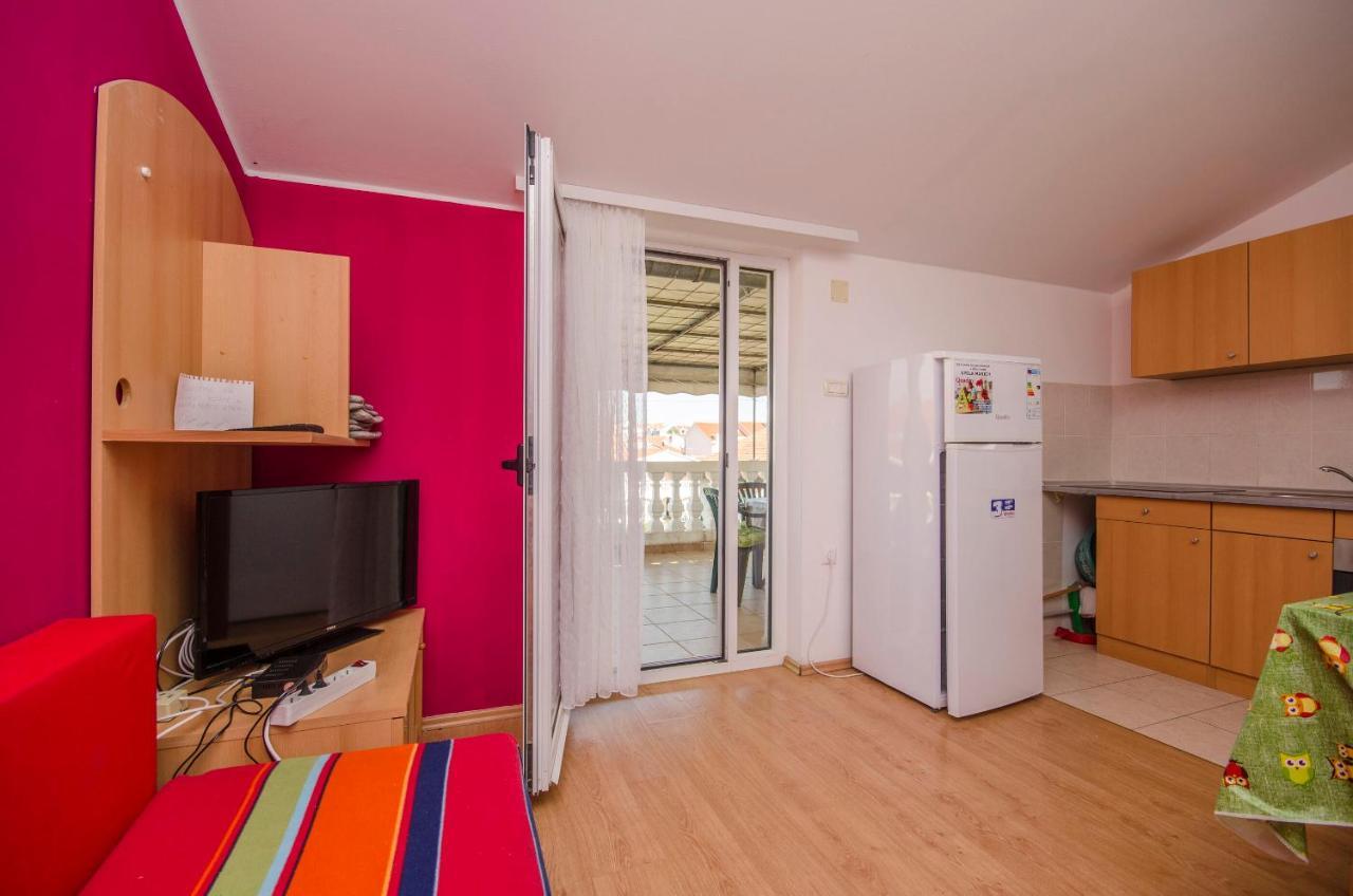 Apartments Mira I Vodice Ngoại thất bức ảnh