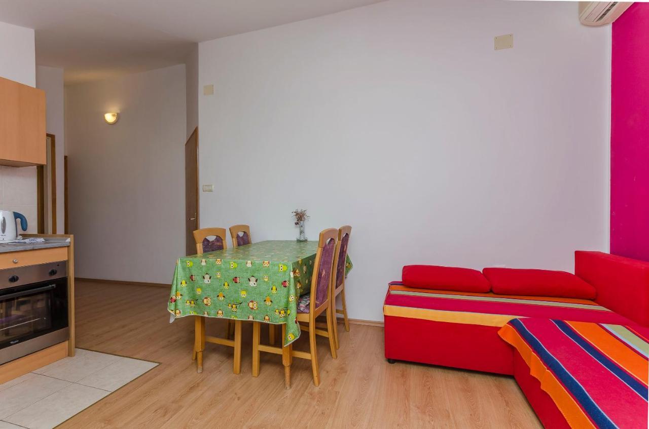 Apartments Mira I Vodice Ngoại thất bức ảnh
