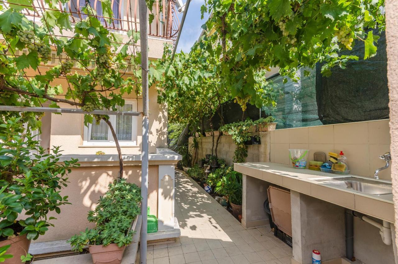 Apartments Mira I Vodice Ngoại thất bức ảnh